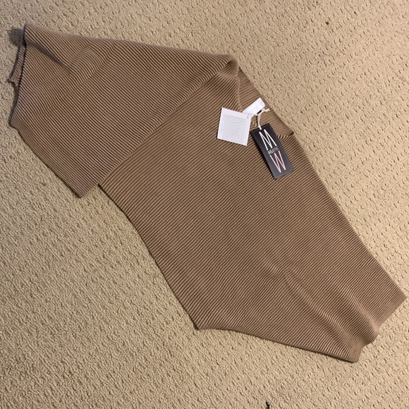 Wynne Layers Marlawynne tan crop top Large - Picture 11 of 11